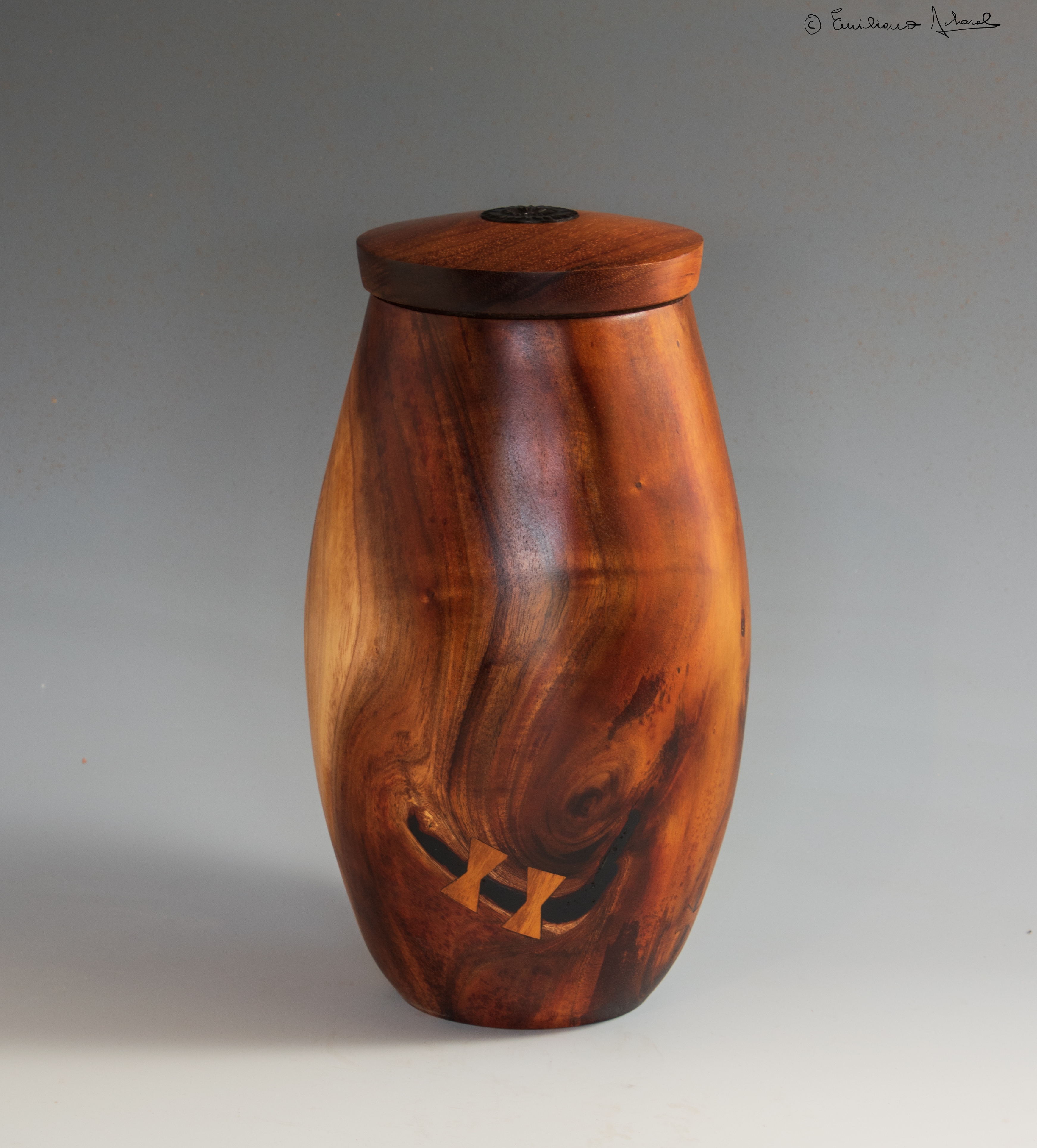  Maui Koa urn 